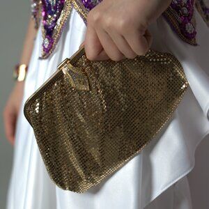 NEVER BEEN USED Whiting & Davis Vintage Gold Mesh Clutch w/ Gold Chain Strap